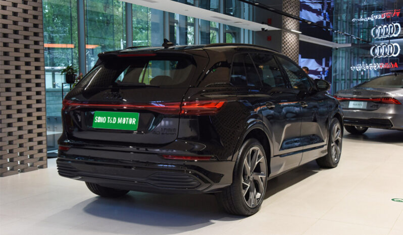 
								Audi Q5 e-tron 2024 New electric vehicle smart full									