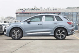 
										Audi Q4 e-tron full									