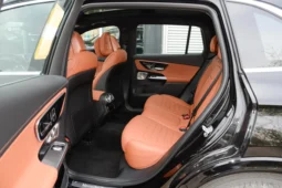 
										Mercedes-Benz GLC full									