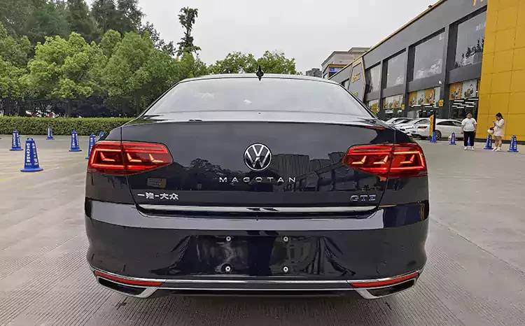 
								Volkswagen Magotan GTE 2021 full									