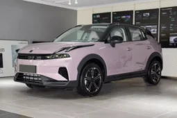 
										Lynk & Co 06 EM-P full									
